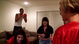 Styvmamma Kylie fastnar för att ha sex med Sashas porr nakna kvinnor pojkvän